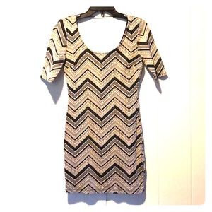 Charcoal and white slimming dress